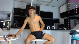 Charlythesexyboy Chaturbate Live 2022/04/22
